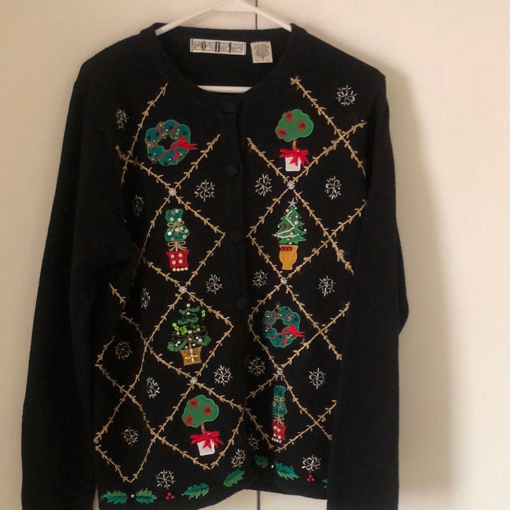 Woman’s rare Christmas festive Black and Green Holiday Cardigan Sweater